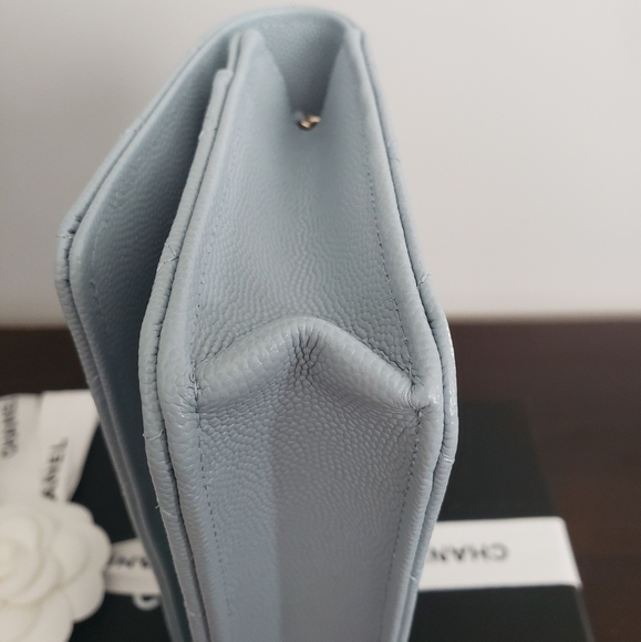 Chanel WOC, blue, light gold hw, caviar, BNIB - Picture 6 of 16